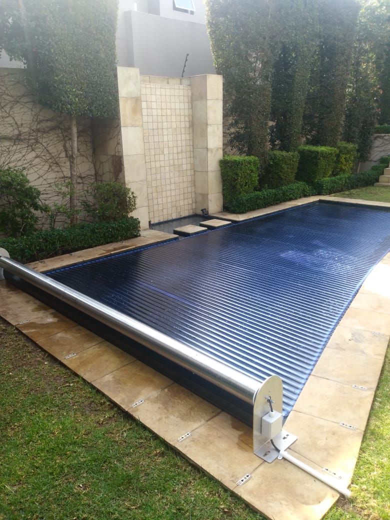 ras-pool-covers-roller-storage