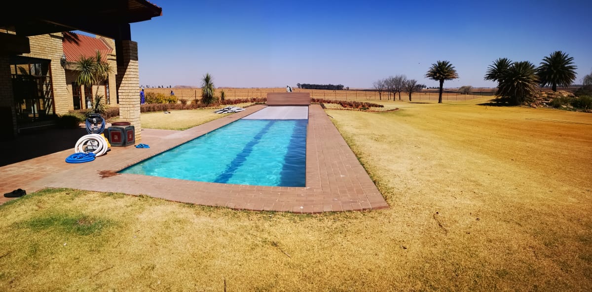 polycarbonate-pool-covers